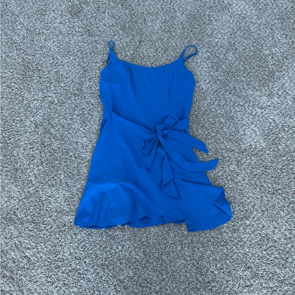 Blue mini dress with tie